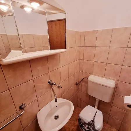 아파트 Apartman Lucija *