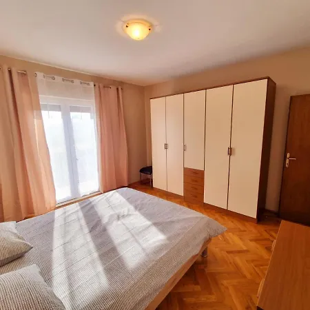 아파트 Apartman Lucija Podgradina (Posedarje)